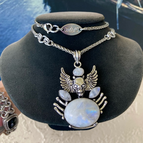 Genuine natural Moonstone gemstones  skull design with wings boho goth necklace - Picture 2 of 15